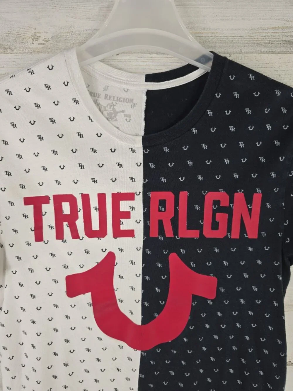 True Religion Men's Split Monogram Tee T- Shirt in Black/White MEN'S SIZE MEDIUM